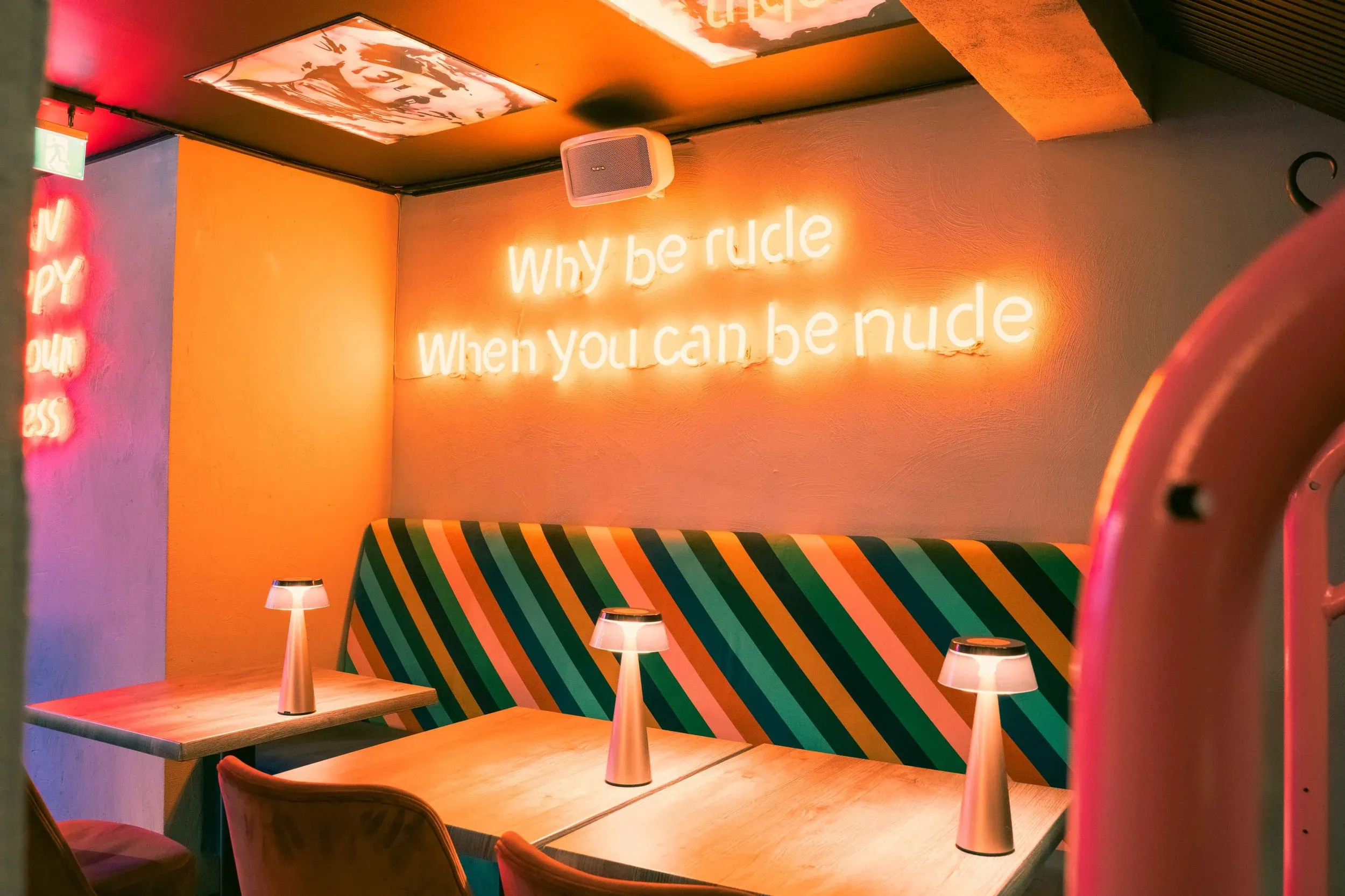 Bars & Restaurants1