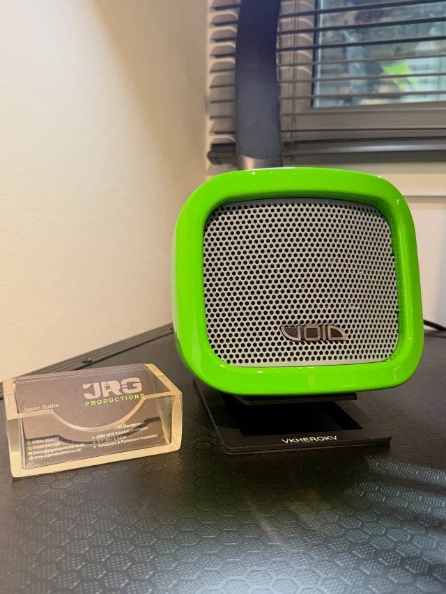 Another custom @voidacoustics Cyclone 4, but for who? If you look closely, the clues are there 🔍 Any colour, any combination, anywhere. The Cyclone range is not only infinitely customisable, it’s made for all applications, inside or out. 

#voidacoustics #cyclone4 #customspeakers #ral #green